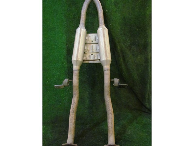 2008 Infiniti G37 Coupe RWD Exhaust Resonator Mid Pipe