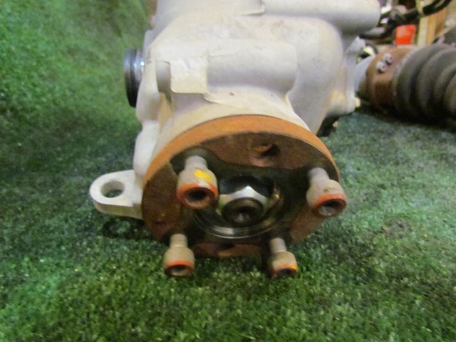 2012 Infiniti M37x Front Differential
