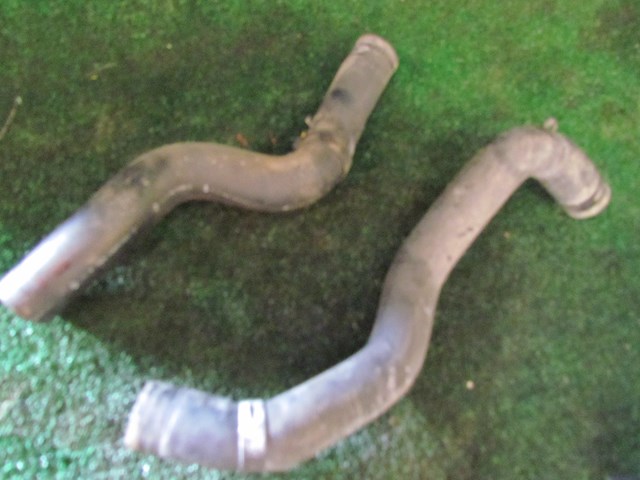 2012 Infiniti M37x Radiator Hose Set of 2