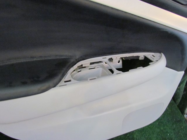 2007 Infiniti G35 Sedan Rear LH Driver Door Panel