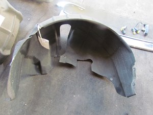 2007 Infiniti G35 G35x Sedan Rear RH Passenger Fender Liner