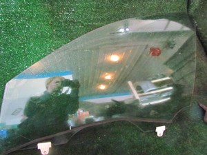 2007 Infiniti G35x Sedan Front LH Driver Door Glass