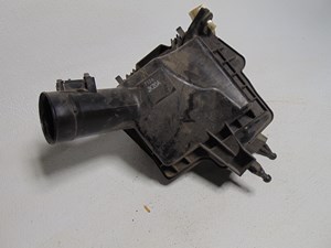 2007 Infiniti G35x Sedan RH Passenger Air Cleaner Box