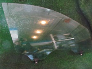 2007 Infiniti G35x Sedan Front RH Passenger Door Glass