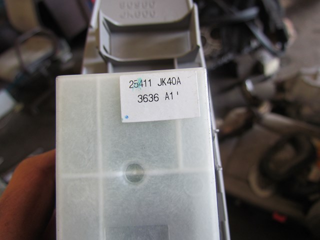 2007 Infiniti G35x Sedan Front RH Pass Door Switch 25411 JK40A