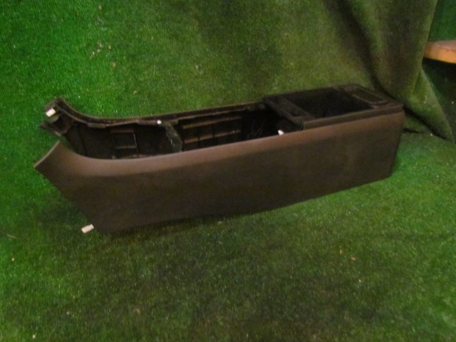 2007 Infiniti G35x Sedan Center Console Lower Portion