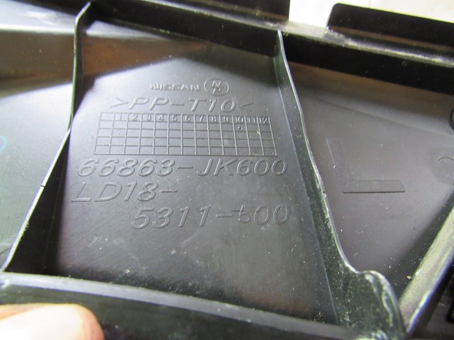 2007 Infiniti G35x Sedan LH Driver Wiper Cowl 66868 JK600