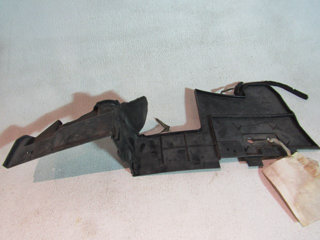 2007 Infiniti G35x Sedan RH Passenger Radiator Air Duct-See Details