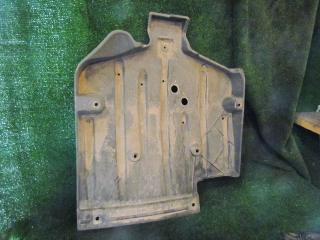 2007 Infiniti G35x Sedan Rear Evap Canister Splash Shield