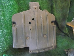 2007 Infiniti G35x Sedan Rear Evap Canister Splash Shield