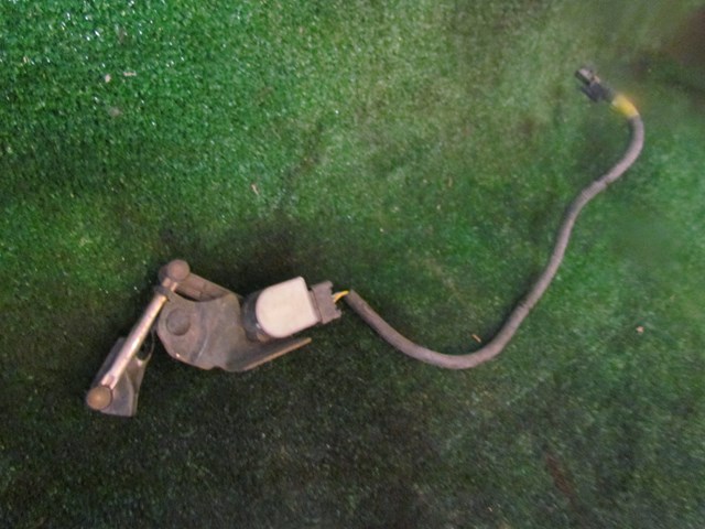 2007 Infiniti G35x Sedan Rear LH Headlight Leveling Sensor