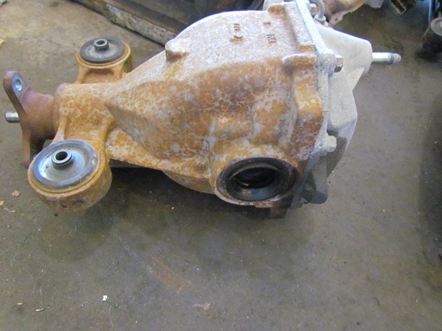 2012 Infiniti M37x Sedan Rear Open Differential