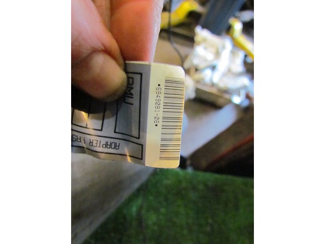 2013 BMW 128i Front RH Pass Seat Wiring 9649081-06