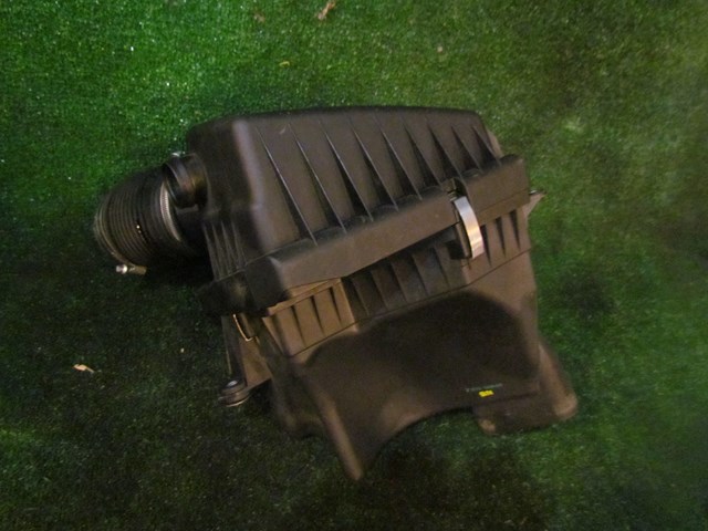 2005-2010 BMW M5 RH Passenger Air Cleaner Box 7 829 023-01