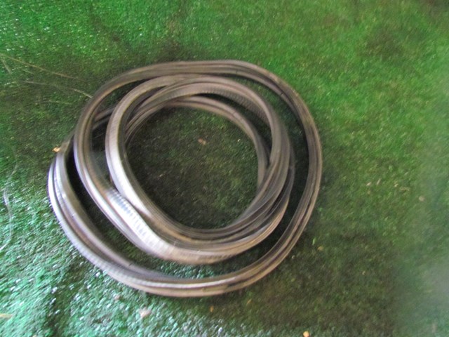 2005 Subaru Impreza Wagon Hatch Body Seal