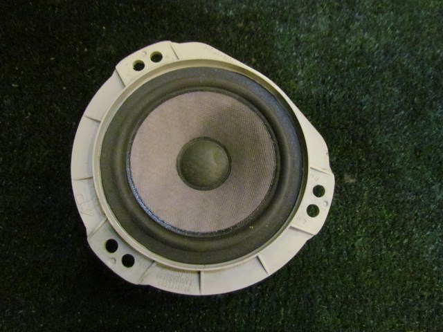 2005 Subaru Impreza Wagon Rear RH Passenger Door Speaker