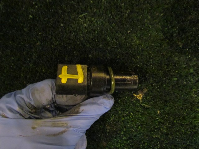 2000 BMW M5 RH Passenger Intake Cam Position Sensor S62