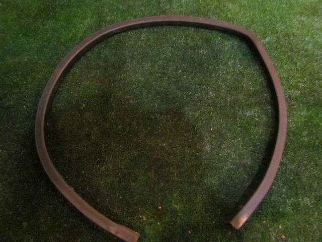 2005 Subaru Impreza Wagon Rear RH Passenger Door Seal