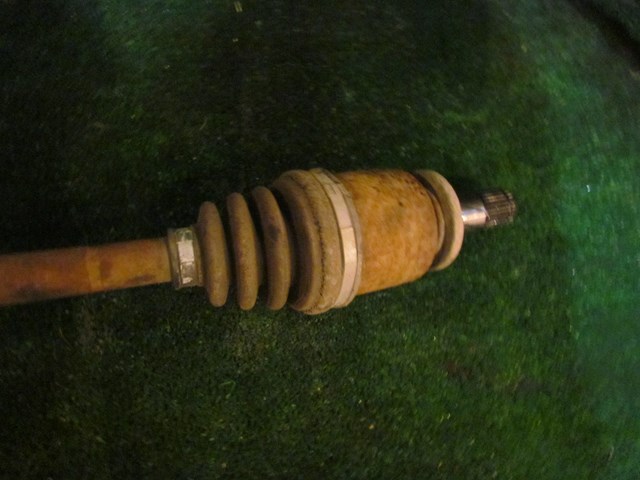 2005 Subaru Impreza Wagon Rear RH Passenger Axle