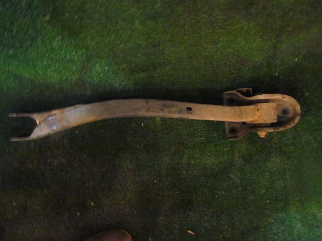 2005 Subaru Impreza Rear RH Passenger Subframe Stay Arm