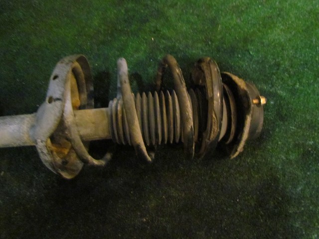 2005 Subaru Impreza Wagon Front RH Strut 20312FE020