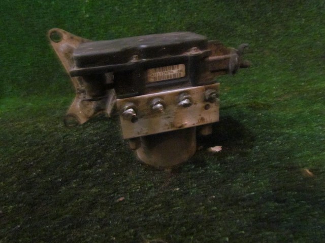 2005 Subaru Impreza Wagon ABS Pump & Bracket 27534FE260