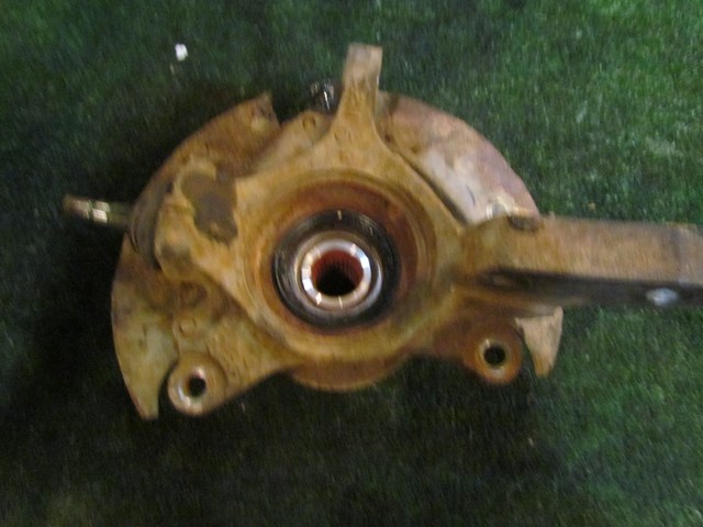 2005 Subaru Impreza Front RH Pass Spindle-Needs 1 Lug Stud