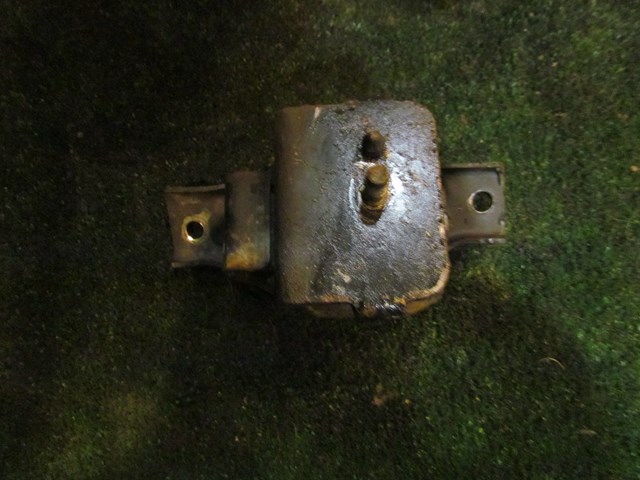 2005 Subaru Impreza LH Driver Engine Mount