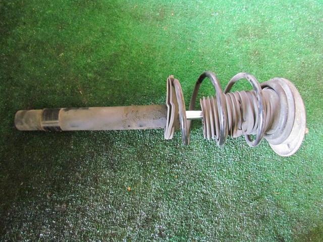 2005 BMW M3 E46 Front RH Passenger Strut 3131 2283104