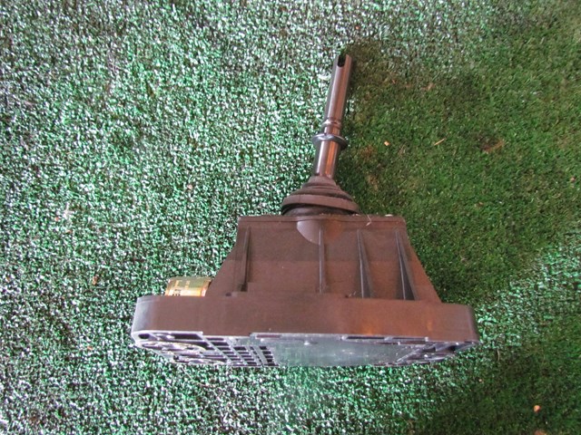 2005 BMW M3 SMG E46 Shifter Assy 2 282 123 05