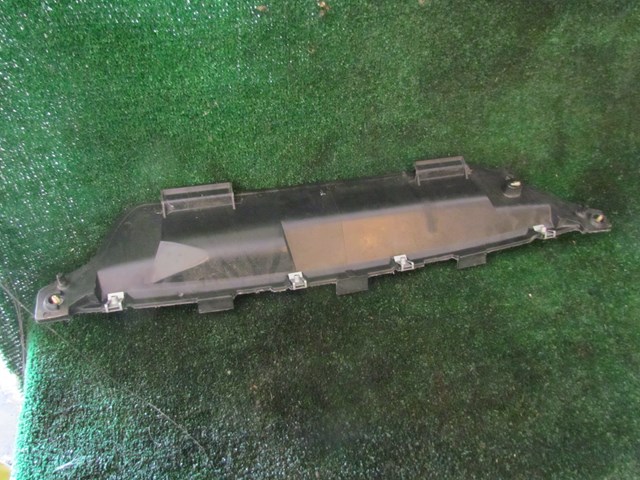2005 BMW M3 E46 Micro Filter Cover Plate 8 362 894