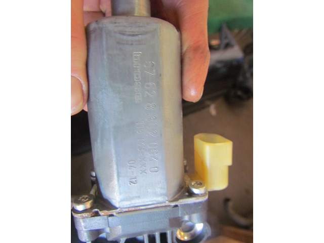 2005 BMW M3 Front LH Driver Power Window Motor