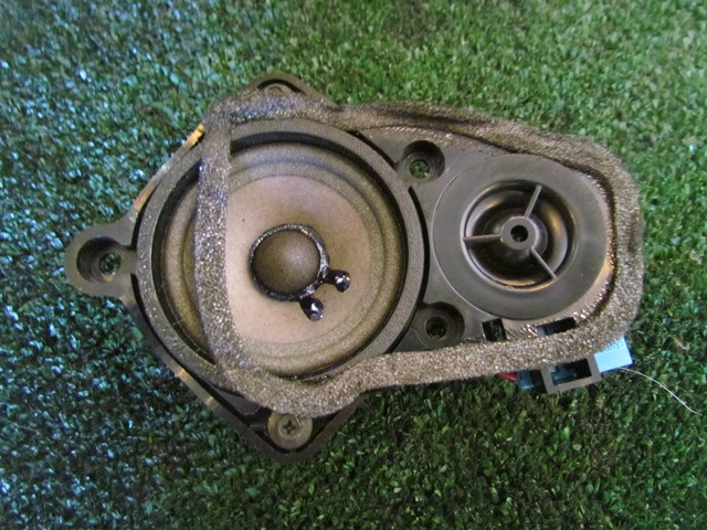 2005 BMW M3 RH Passenger Harmon Kardon Tweeter