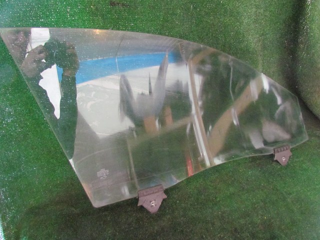 2008 Audi A8L Front LH Driver Door Glass