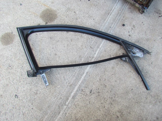 2008 Audi A8L Front RH Passenger Window Frame