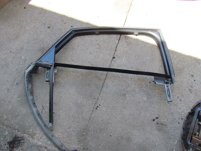 2008 Audi A8L Rear RH Passenger Window Frame