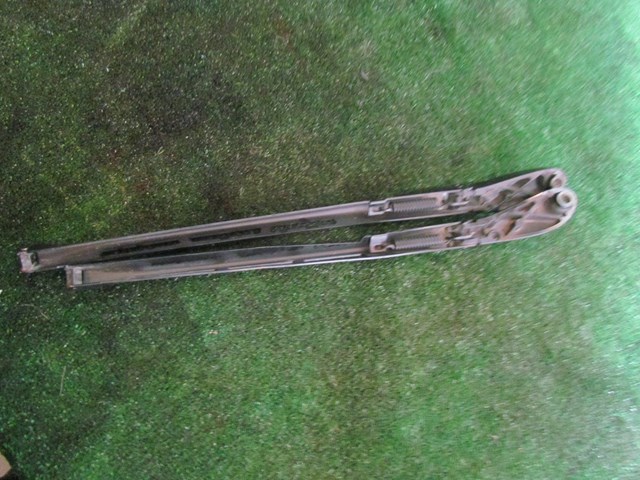 2008 Audi A8L Windshield Wiper Arm Set RH & LH