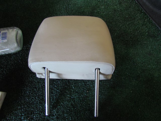 2008 Audi A8L Rear RH Passenger Head Rest