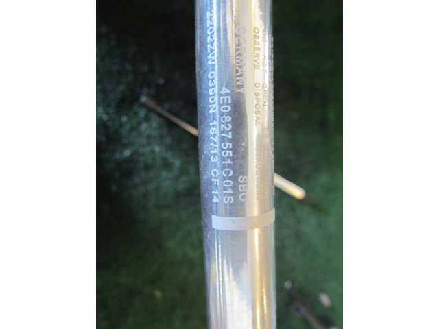 2008 Audi A8 Trunk Strut Set 4E0 827 551