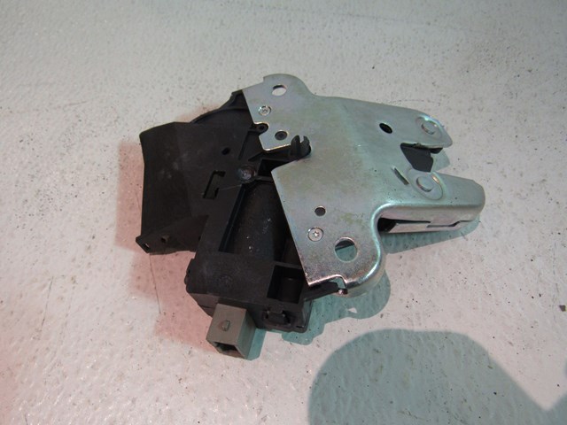 2008 Audi A8L Trunk Latch 4F5 827 505