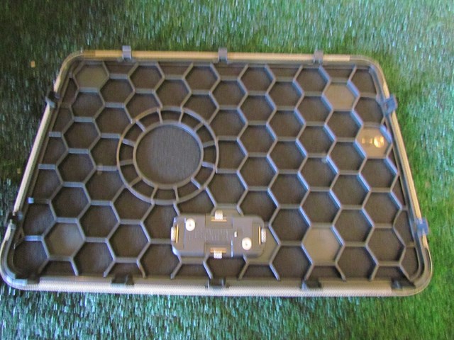 2008 Audi A8L Rear Deck Speaker Cover