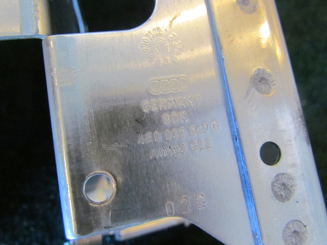 2008 Audi A8L Radio & Satellite Receiver Bracket 4E0 035 547 G