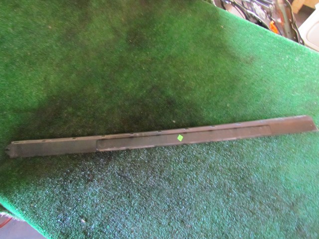 2008 Audi A8L Front RH Passenger Door Sill Kick Plate