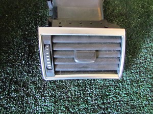 2008 Audi A8L RH Passenger Dash End Vent 4E0 802 902