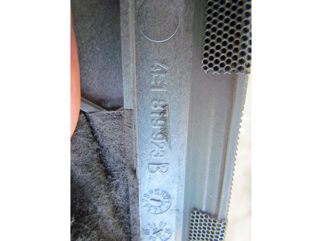 2008 Audi A8L D3 Front Upper Dash Speaker Cover 4E1819923B