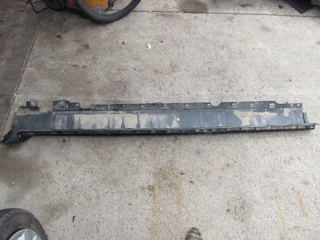 2008 Audi A8L D3 LH Driver Side Skirt 