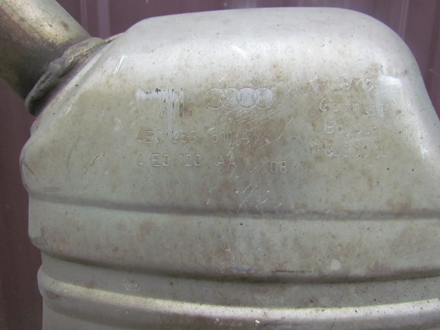 2008 Audi A8L D3 Exhaust Assembly Resonator & Mufflers