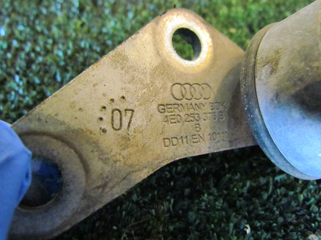 2008 Audi A8L D3 RH Exhaust Manifold Bracket 4E0253376B 