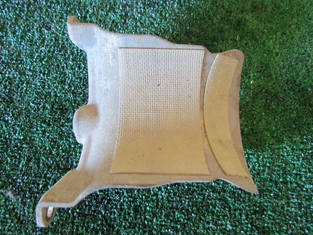 2008 Audi A8L D3 Rear LH Driver Axle Shield 4E0 501 713