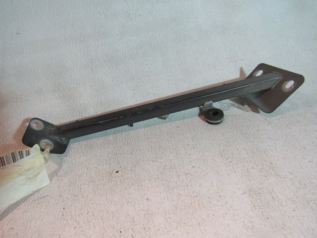 2008 Audi A8L D3 Front LH Driver Side Brace